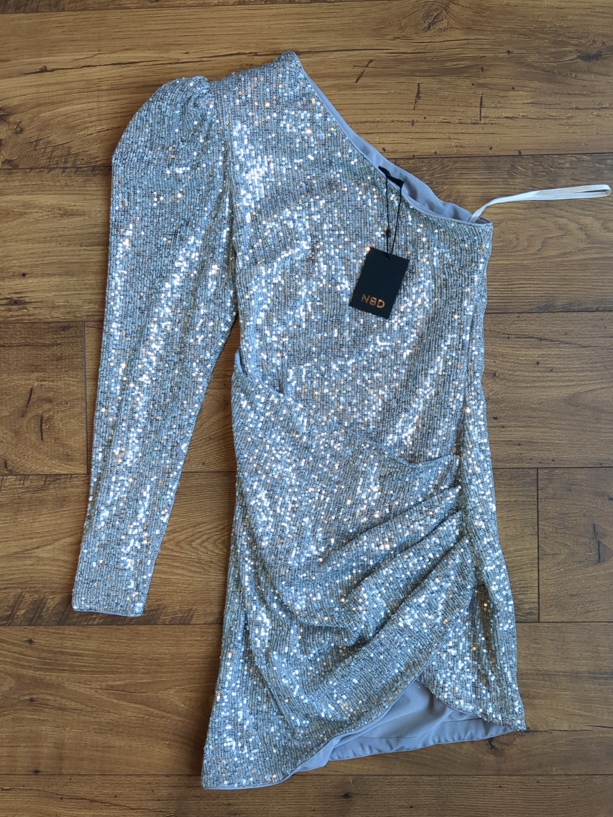 NBD Womens M Silver Sequin One Shoulder Long Sleeve Mini Dress READ