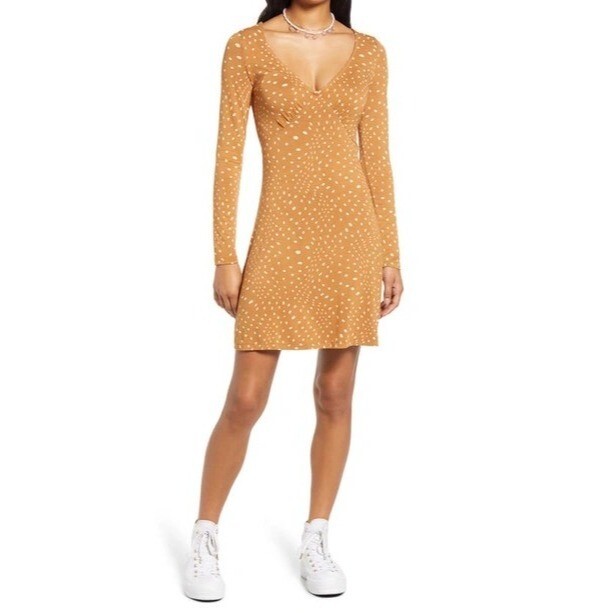 Nordstroms BP Women’s Long Sleeve Print Knit Dress In Tan Warpy Dot Size M NWT