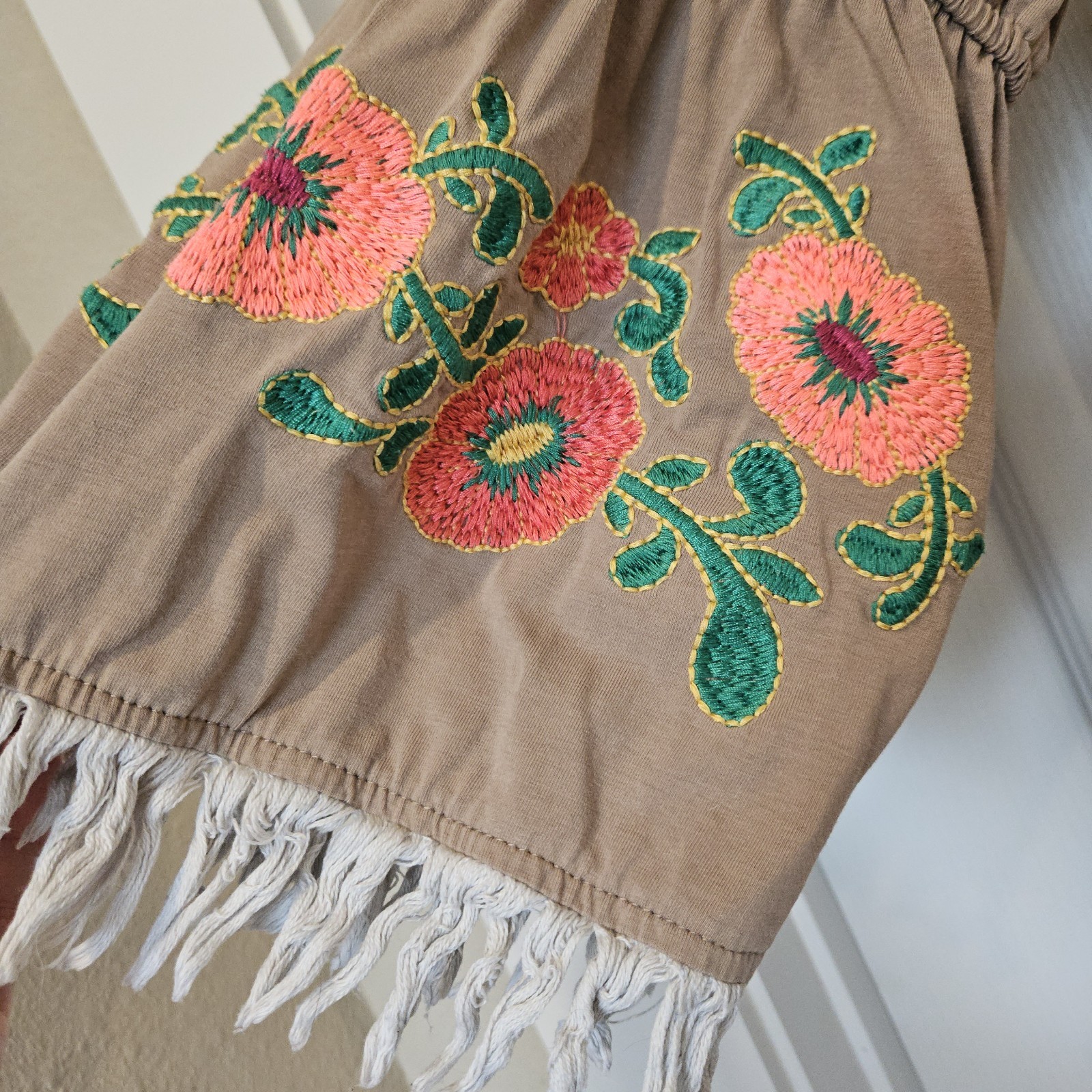Umgee USA Small Boho Peasant Top Embroidered Floral Fringe Bell Sleeve Taupe