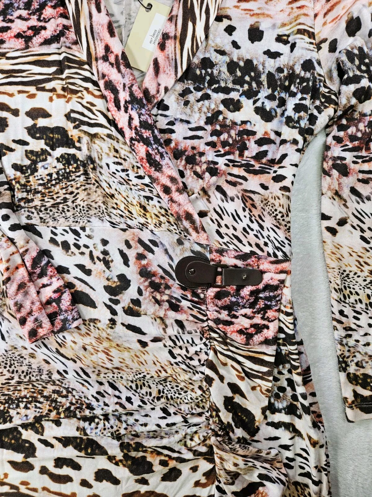 Atelier Dress Size Large Animal Print Bodycon Stretch V-neck Lightweight Soft