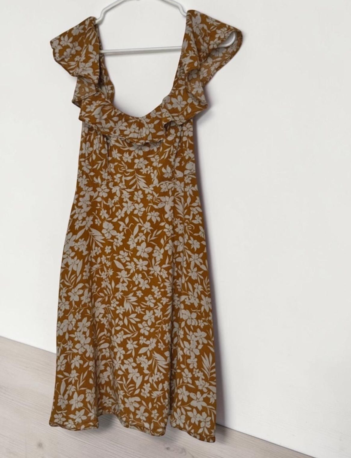 Old Navy Women’s Mustard Yellow Floral Print Smocked Ruffle Strap Mini Dress