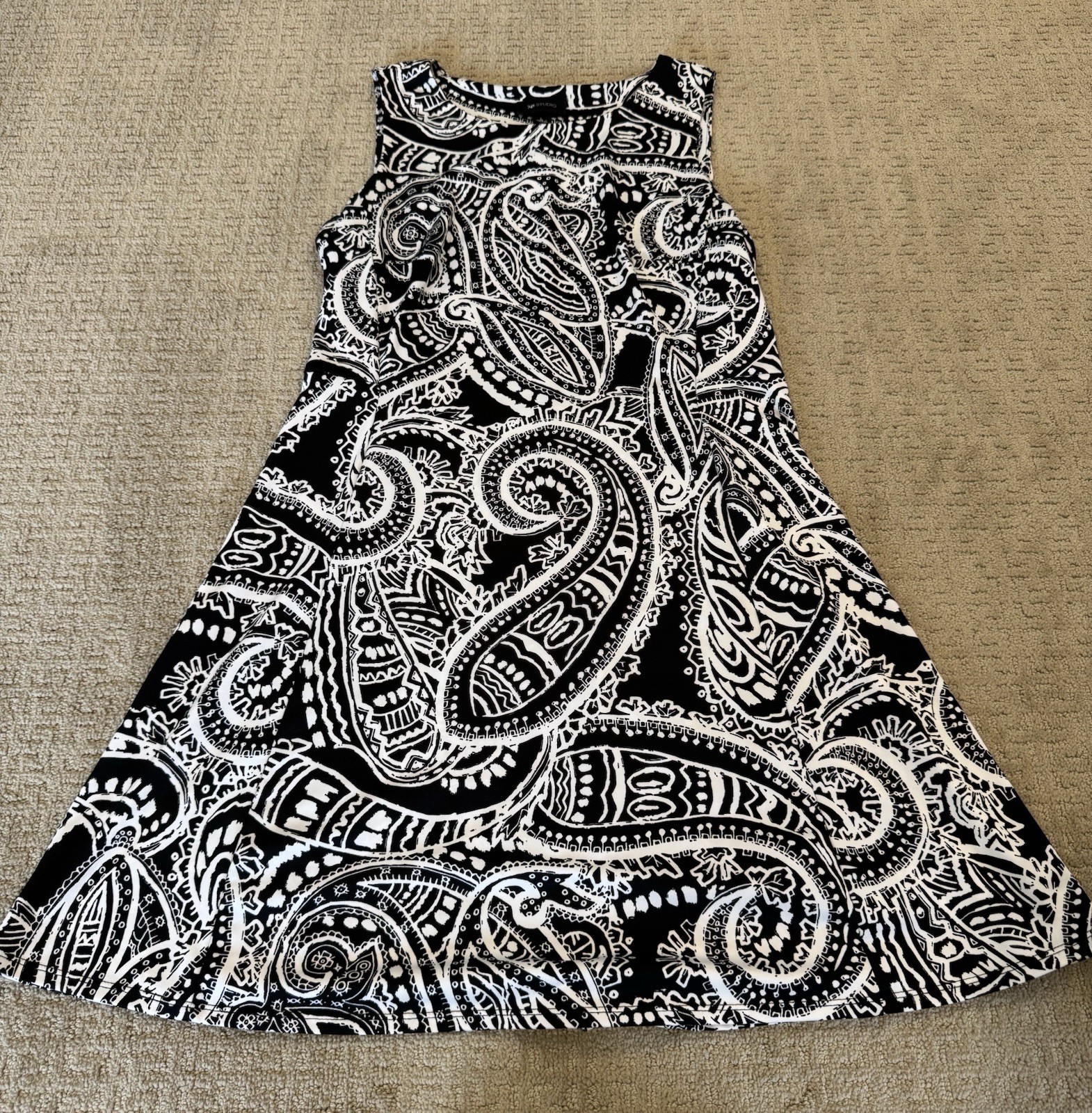 AB Studio Women’s Large Black White Casual Dress Sleeveless Knee Length