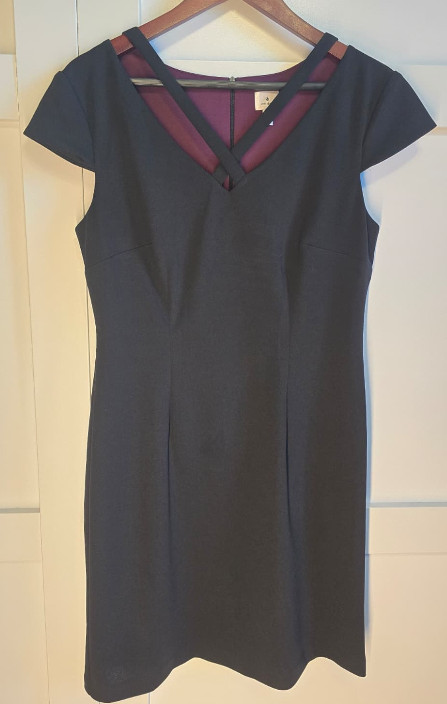 DressBarn Womens 10P Black Sheath Dress Cap Sleeve V Neck Career Office Petite