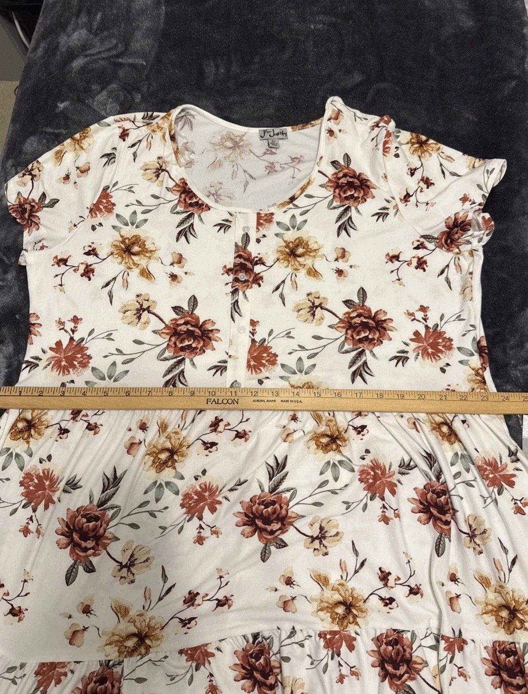 J for Justify Round Neck FIT AND FLAIR White Floral TIERED 3X