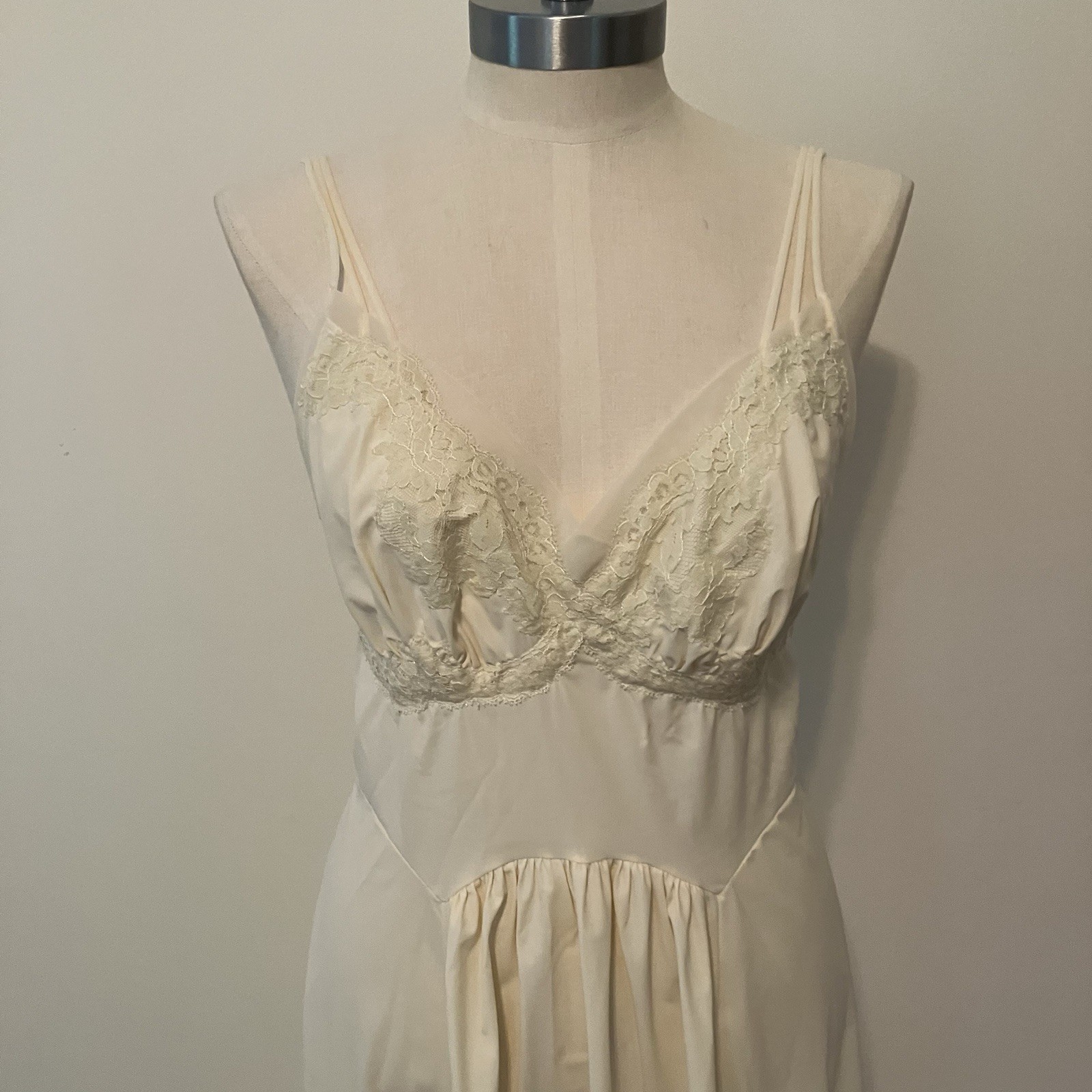 VTG Nylon Slip Dress Lace Basque Waist Chemise Maxi Coquette Ivory Regency Sz 32