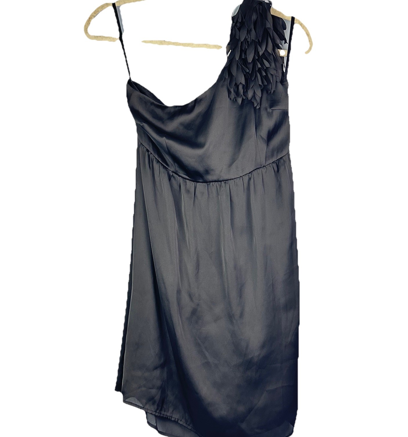 Francesca’s Black One Shoulder Cocktail Dress Y2K Sz M Ruffle Asymmetric Satin