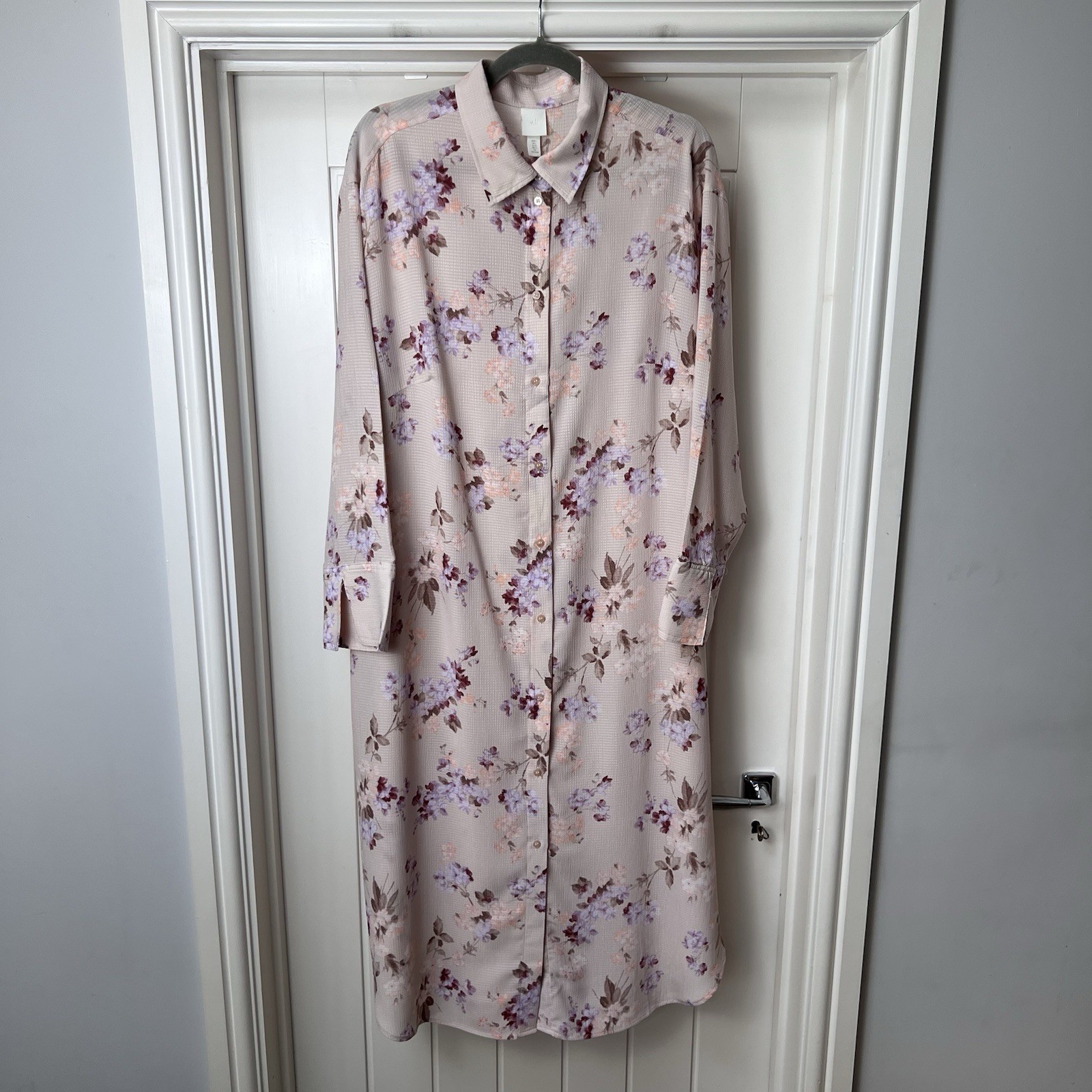 H&M Shirt Dress Women’s Large Pink Floral Button Up Maxi Mid Summer Long Sleeved