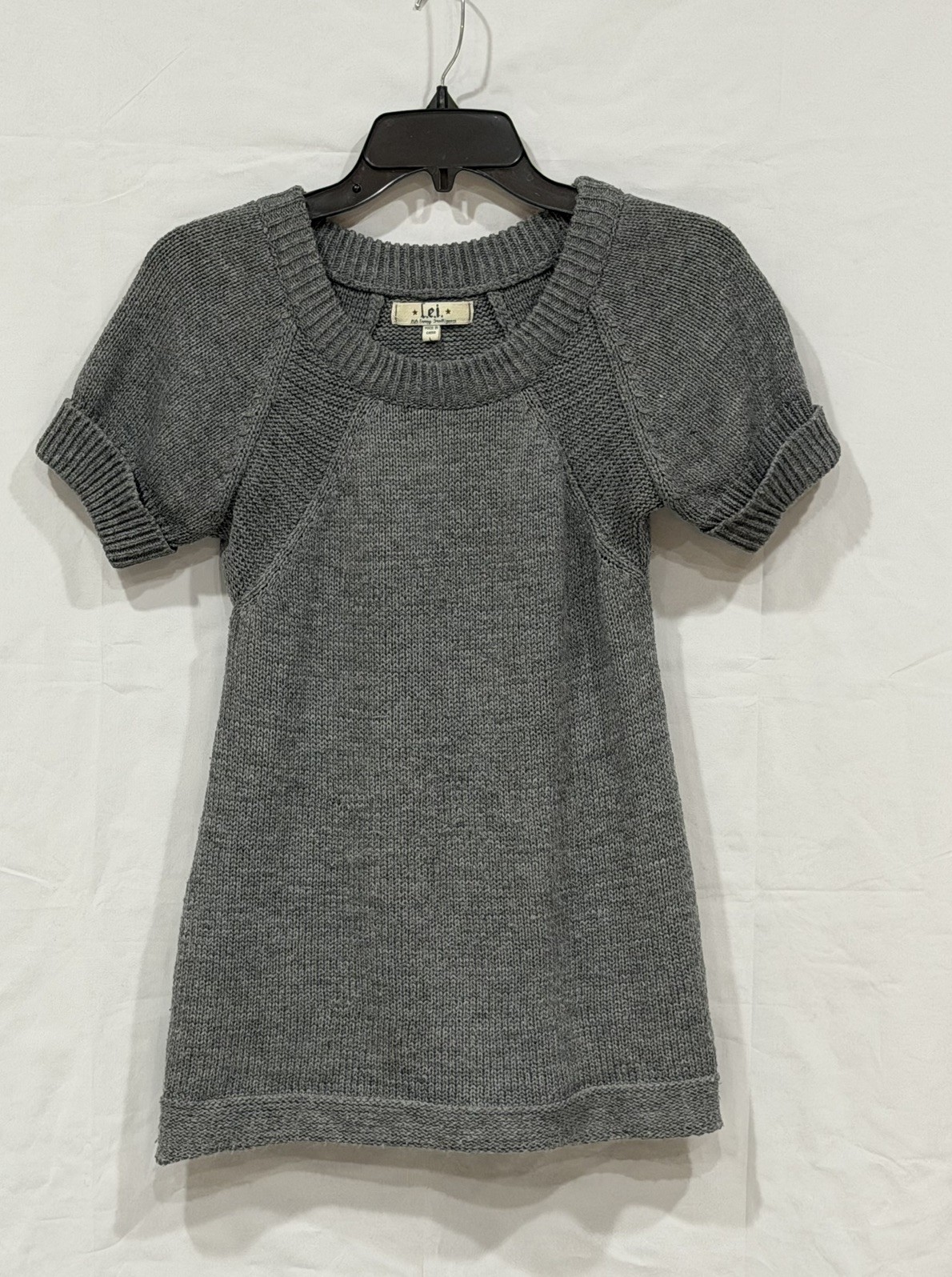 L.e.i. Gray Short cuff Sleeve Sweater Sz Large Knit Winter Pullover
