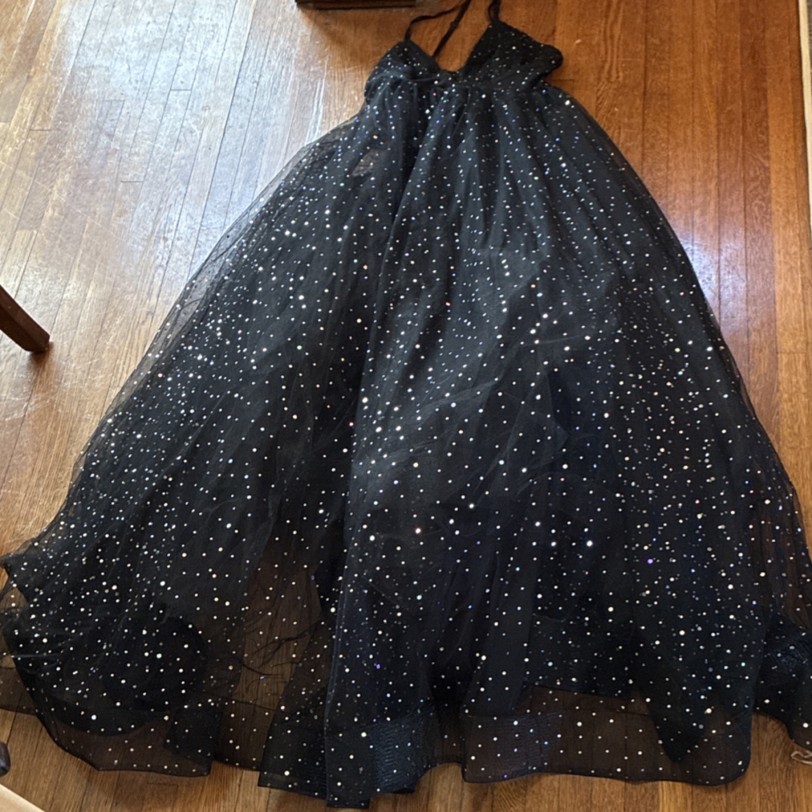 Windsor Black Glitter Tulle V-Neck Sleeveless Long Ballgown Prom Dress
