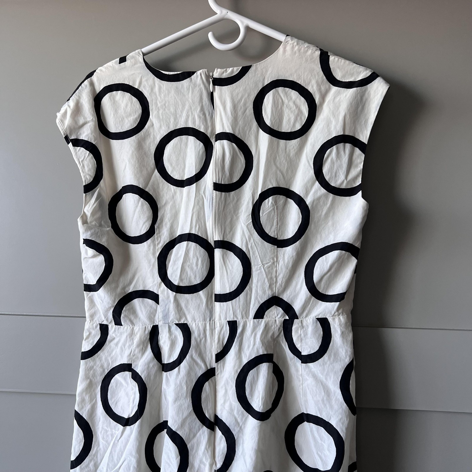 Banana Republic Dress Womens 10 White Black Circle Dot Silk V Neck Sheath Lined