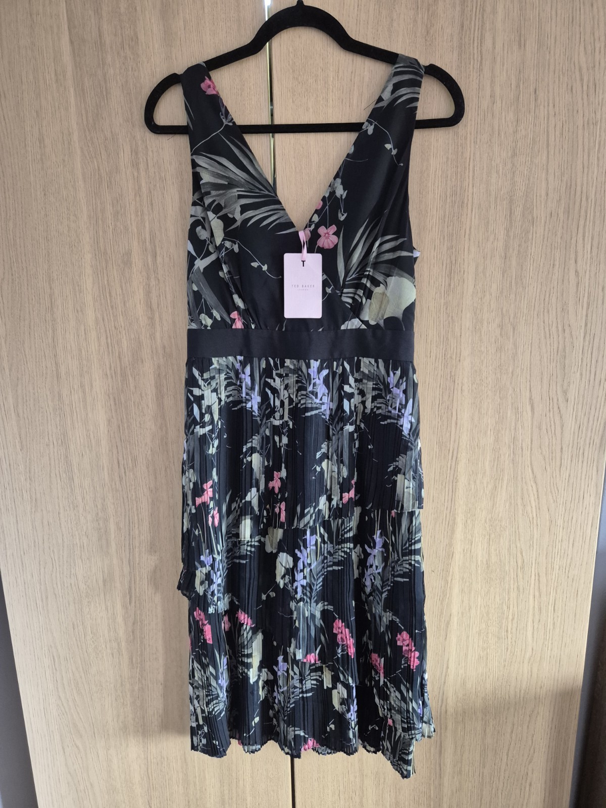 BNWT Ted Baker £169 Size 1 UK 8 Black Floral Pleat Midi Dress Wedding Evening