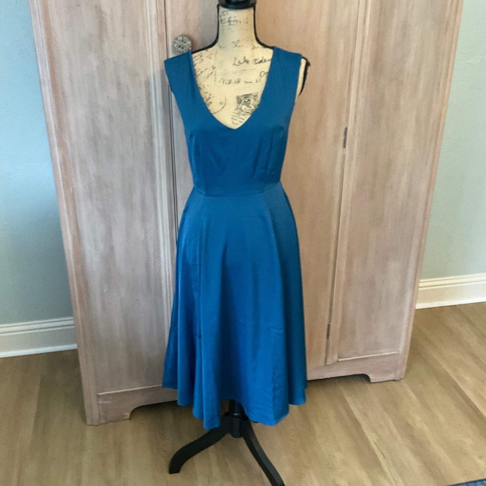 Modcloth Blue Fit Flare Sleeveless Midi Dress wedding party V neck sleeve retro