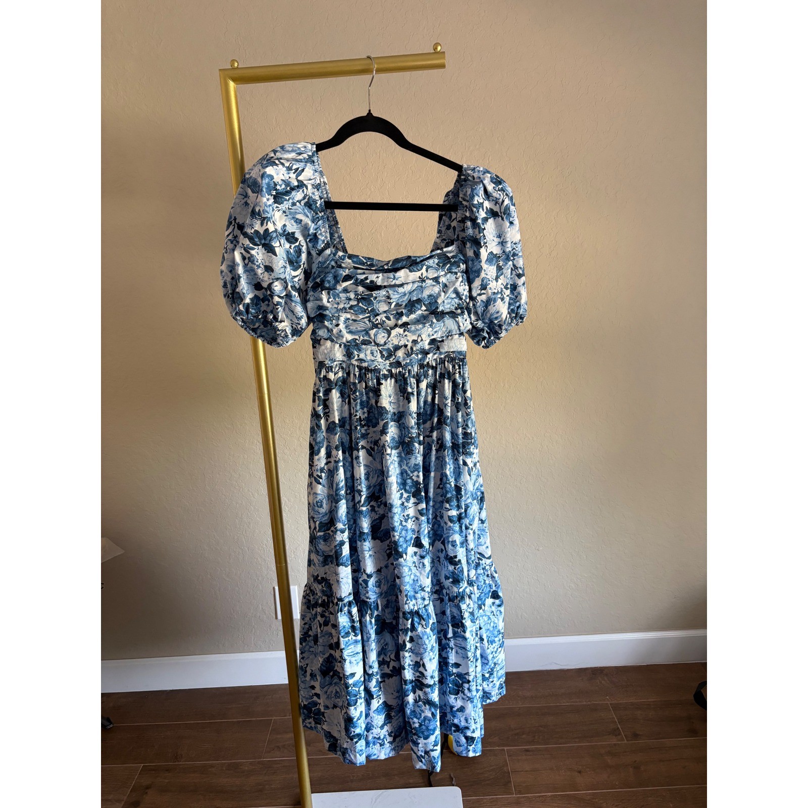 Abercrombie & Fitch Emerson Dress Floral Puff Sleeve Smocked Midi XS Coquette